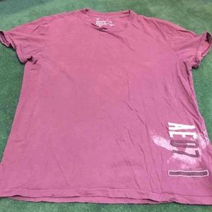 American Eagle tshirt